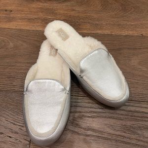 Ugg Slipper Size 9